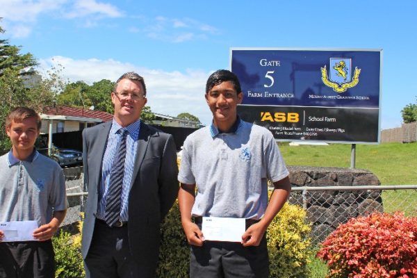 ASB's General Manager of Rural Mr Mark Heer with the inaugural recipients of the ASB Rural Scholarships, Liam McNally (left) and Terrell Peita.