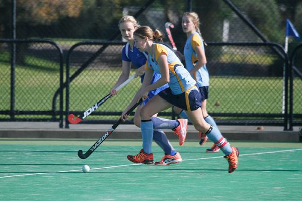 017 - Hockey Girls v St Kents - 01