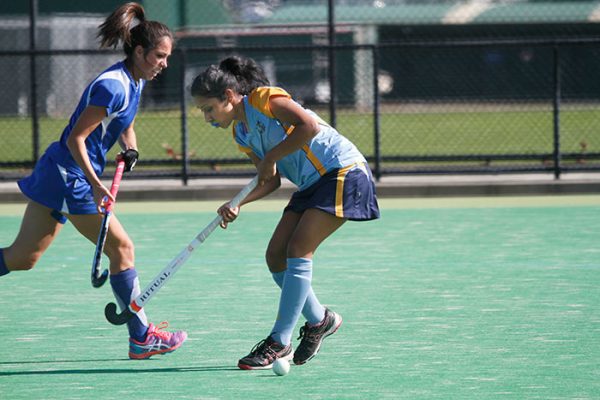 017 - Hockey Girls v St Kents - 02