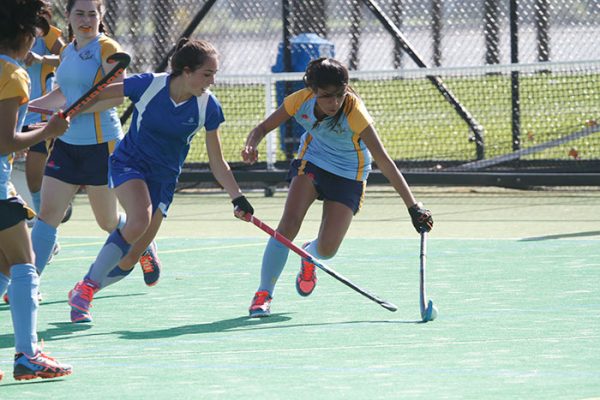 017 - Hockey Girls v St Kents - 05