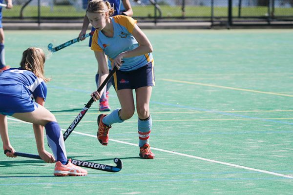 017 - Hockey Girls v St Kents - 07