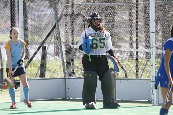 017 - Hockey Girls v St Kents - 08