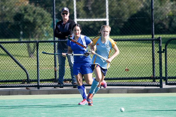 017 - Hockey Girls v St Kents - 10