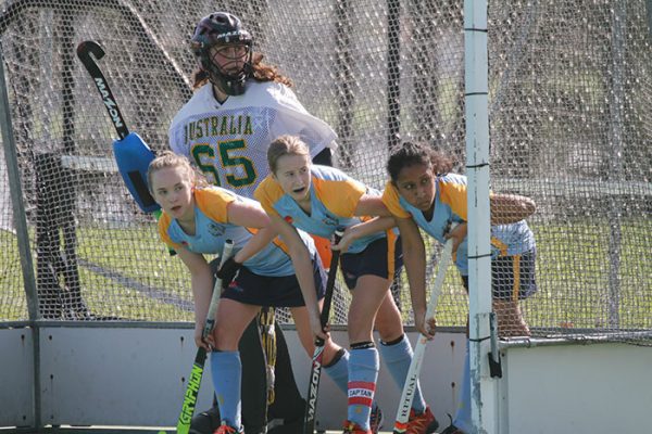 017 - Hockey Girls v St Kents - 13