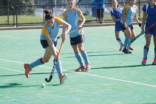 017 - Hockey Girls v St Kents - 16