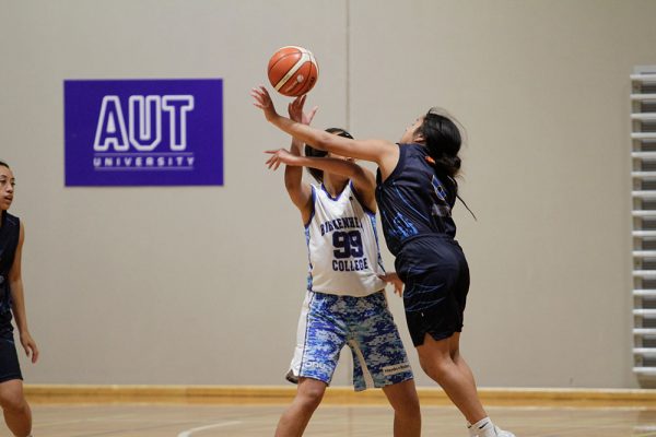 017-Basketball-Prem-Girls-v-Birkenhead-College-05