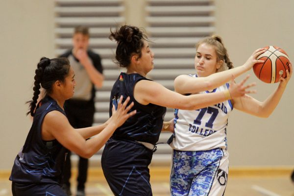 017-Basketball-Prem-Girls-v-Birkenhead-College-20