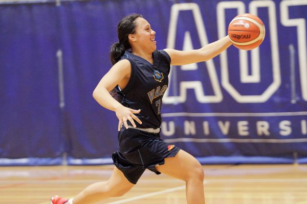 017-Basketball-Prem-Girls-v-Birkenhead-College-41