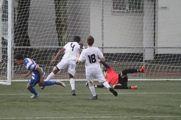 017-Fball-Boys-U15-v-St-Kents-College-KO-Cup-02