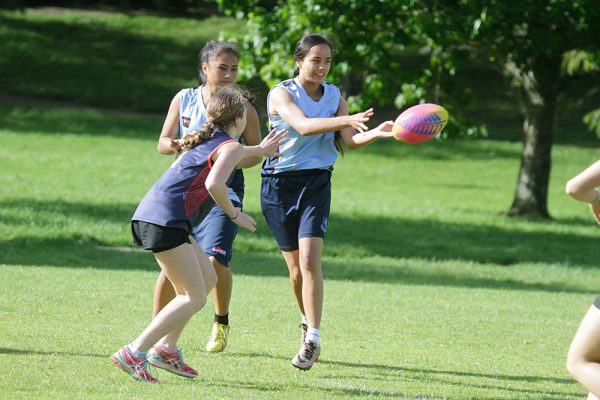 017-Touch-Jnr-Girls-01