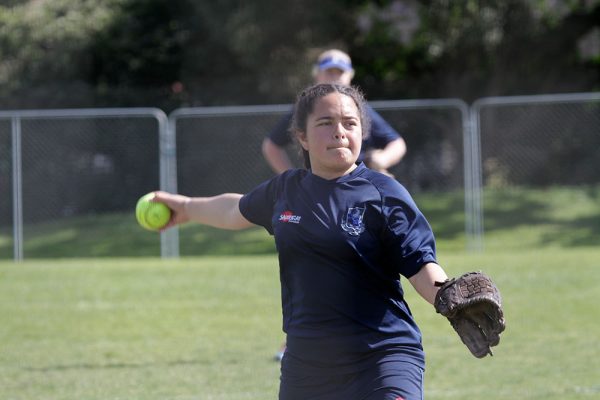 017-Softball-Jnr-Girls-v-Massey-High-School---00