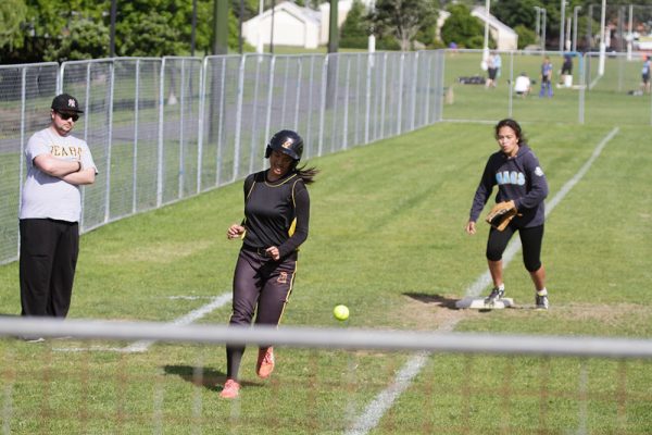 017-Softball-Jnr-Girls-v-Massey-High-School---15