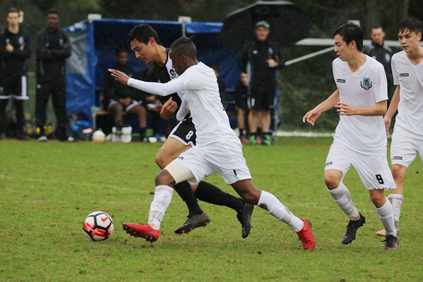 018-Fball-Boys-1X1-v-Avondale-College---003