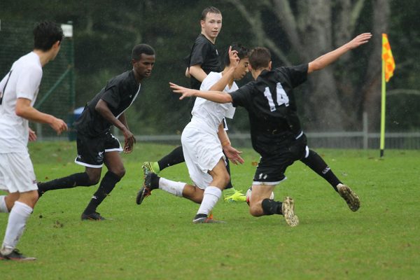 018-Fball-Boys-1X1-v-Avondale-College---016