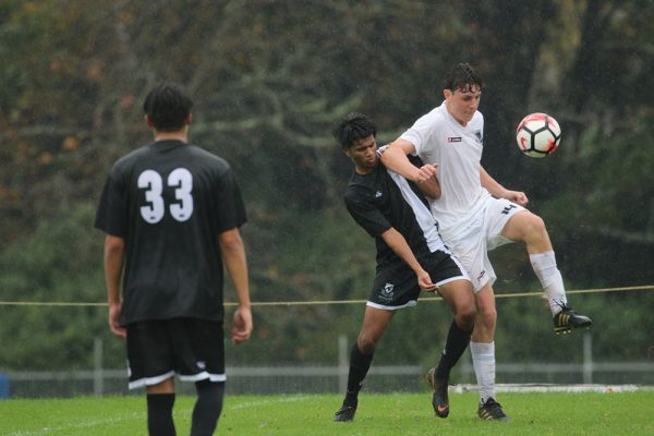 018-Fball-Boys-1X1-v-Avondale-College---021