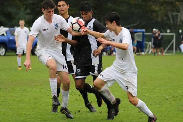 018-Fball-Boys-1X1-v-Avondale-College---028