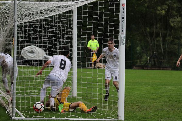 018-Fball-Boys-1X1-v-Avondale-College---055