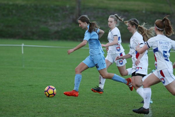 018-Football-Girls-v-Rangitoto-College---047