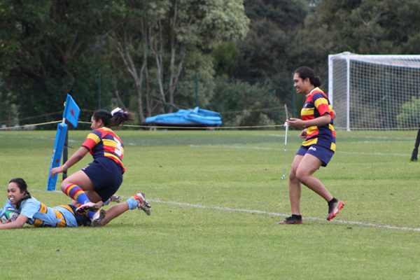 GirlsRugby19