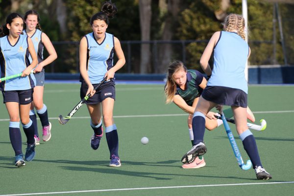 018-Hockey-Girls-3X1-v-St-Cuthberts-College--095