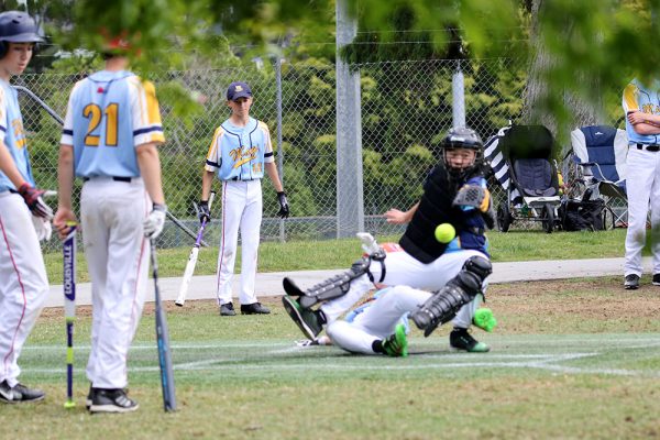 018-AKSS-Softball-Jnr-Boys--015