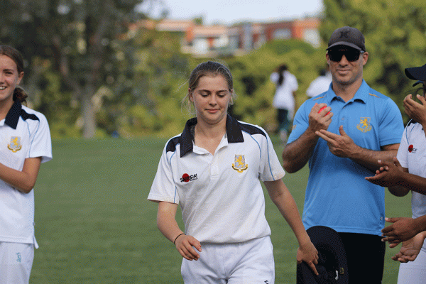 019-Cricket-Girls-v-Lynfield-College--037