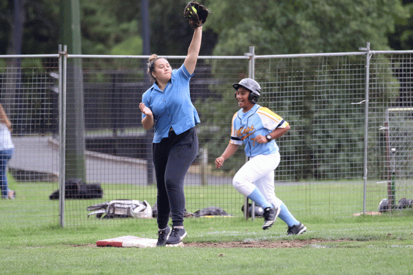 019-Softball--Snr-Girls-v-Rutherford--031