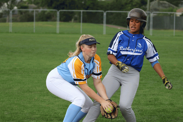 019-Softball--Snr-Girls-v-Rutherford--037