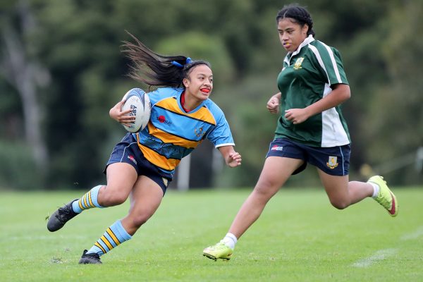 200519GirlsRugby1