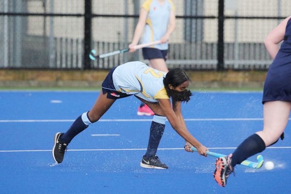 020 -Hockey Girls 1 X1 v Diocesan -000