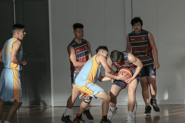 -020--Basketball-Boys--Open-A-v-St-Pzulx018