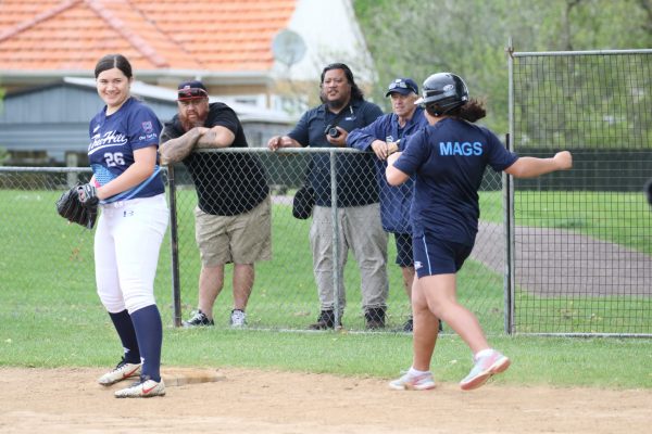 020 -Softball Jnr Girls v One Tree Hill - 019