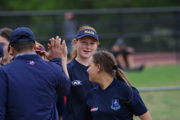 020 -Softball Jnr Girls v One Tree Hill - 041