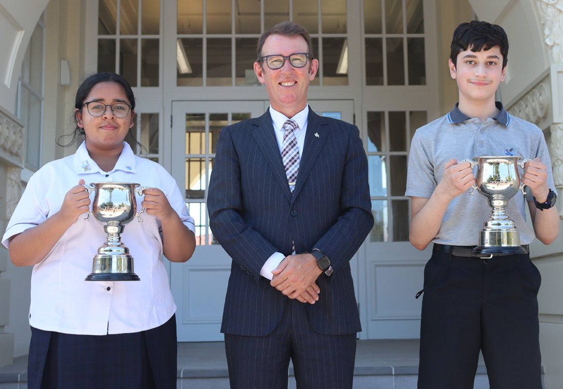 Nishka Arora and Ryan Antia were the Girls and Boys recipients respectively of the Paul Gardner Cup for Service.