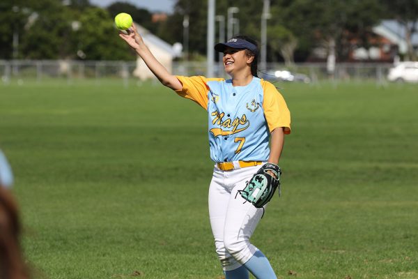 -022--Softball-Girls-v-Avondale---002