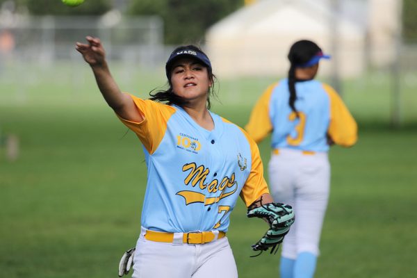 -022--Softball-Girls-v-Avondale---016