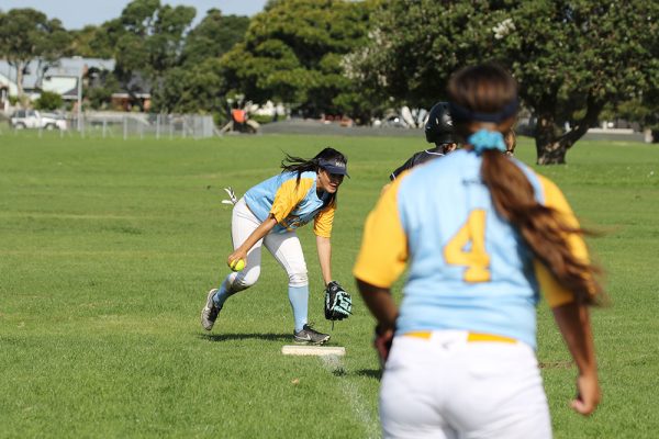 -022--Softball-Girls-v-Avondale---025