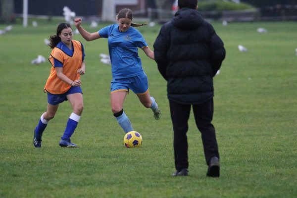 2022-Fball-Jnr-Girls--A-v-St-Kents017