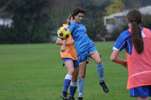 2022-Fball-Jnr-Girls--A-v-St-Kents019