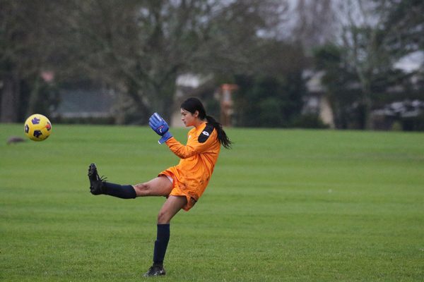 2022-Fball-Jnr-Girls--A-v-St-Kents028