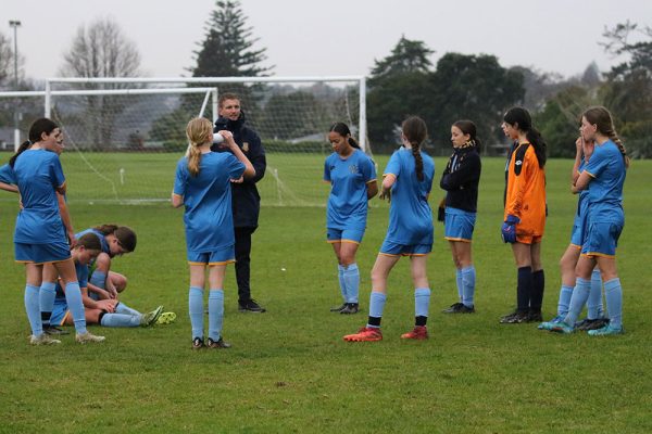 2022-Fball-Jnr-Girls--A-v-St-Kents034