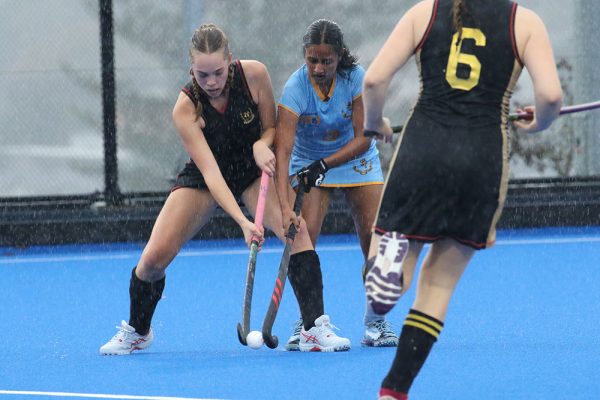 2023--Hockey-Girls-1X1-v-Barademe---250