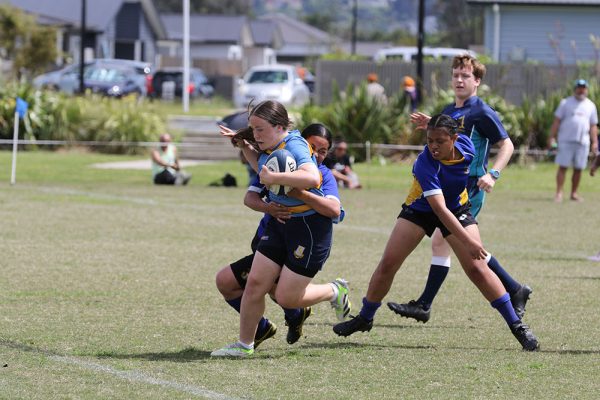 2023---BoysRugby-7s-Blues-U15-Girls--100