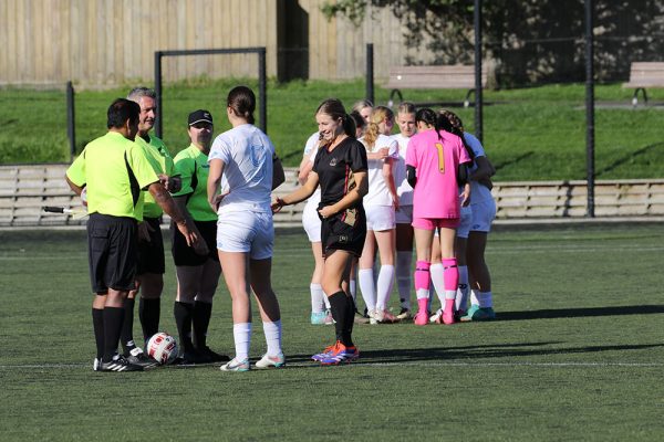 2024--Fball-Girls-1x1-v-Baradene-APC---71